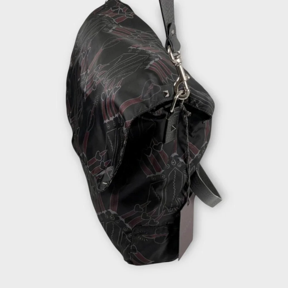 Valentino Garavani Love Blade Messenger Bag (SPG051431)